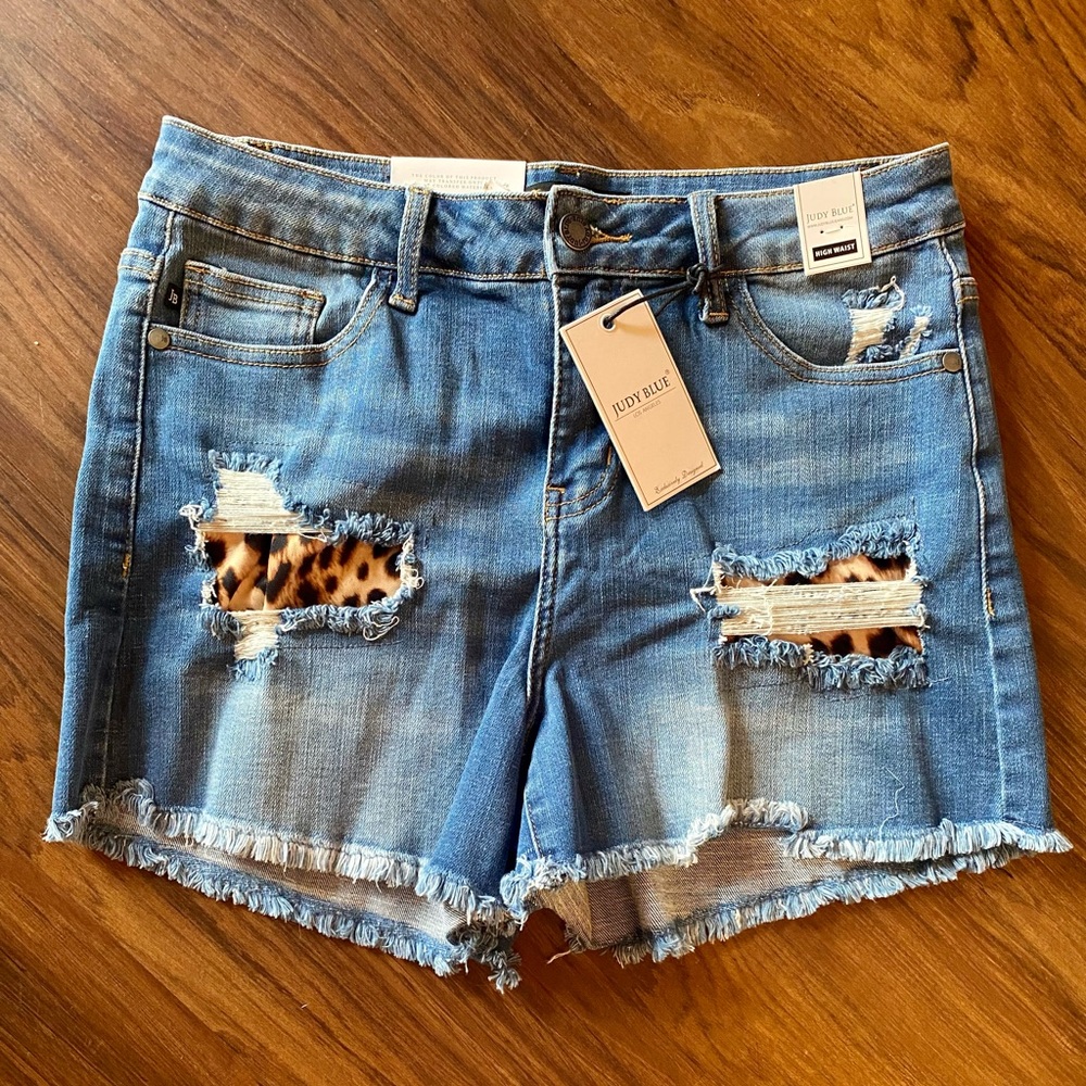 Judy Blue denim shorts